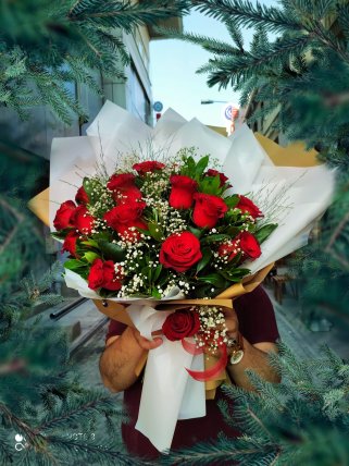 15 adet kırmızı gül buketi